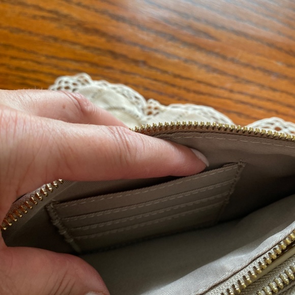 Naturalizer Wristlet - Picture 6 of 10